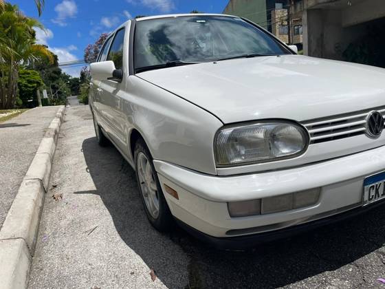 VOLKSWAGEN GOLF 2.0 MI GLX 8V GASOLINA 4P MANUAL